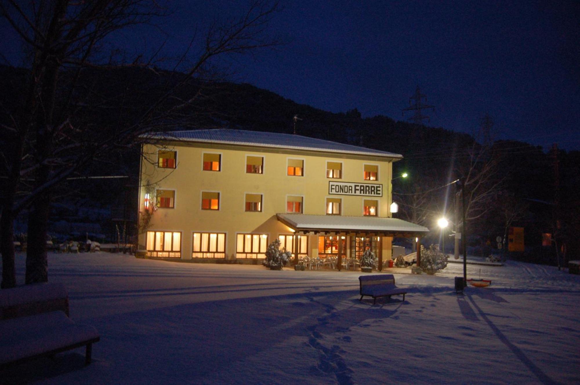 Fonda Farre Hotel Baro  ภายนอก รูปภาพ